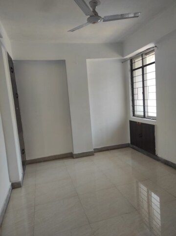 Room in 3 BHK Apartment at Morabadi – for Sale