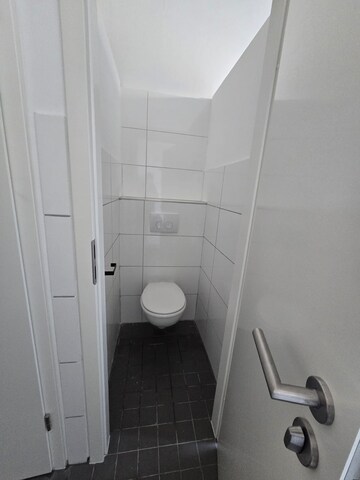 Bathroom in 3 BHK Apartment at Shivalik Colony – for Rent