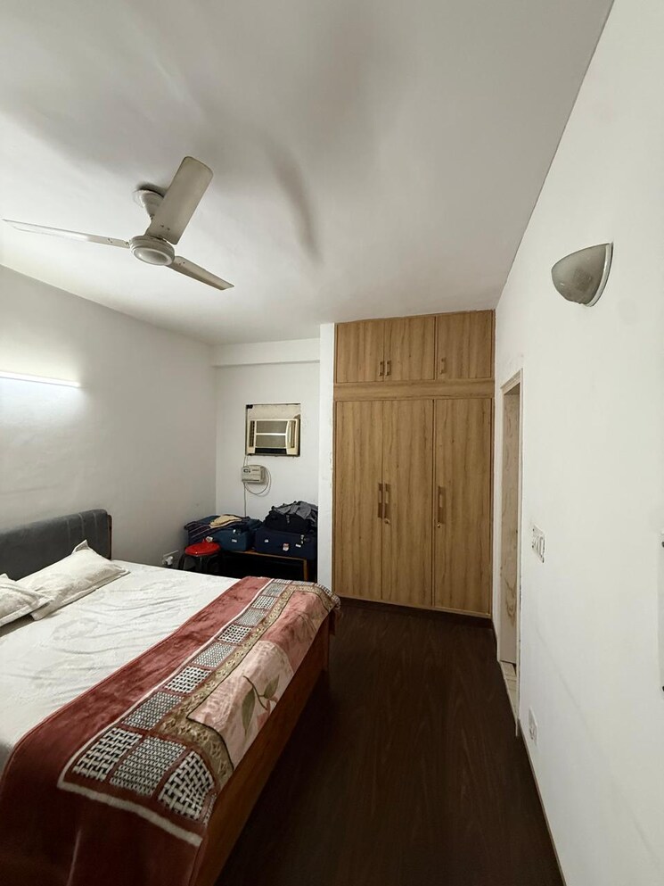 Bedroom, sector 41  1200 Sq.Ft. Apartment In Sector 41 Gurgaon 9992521
