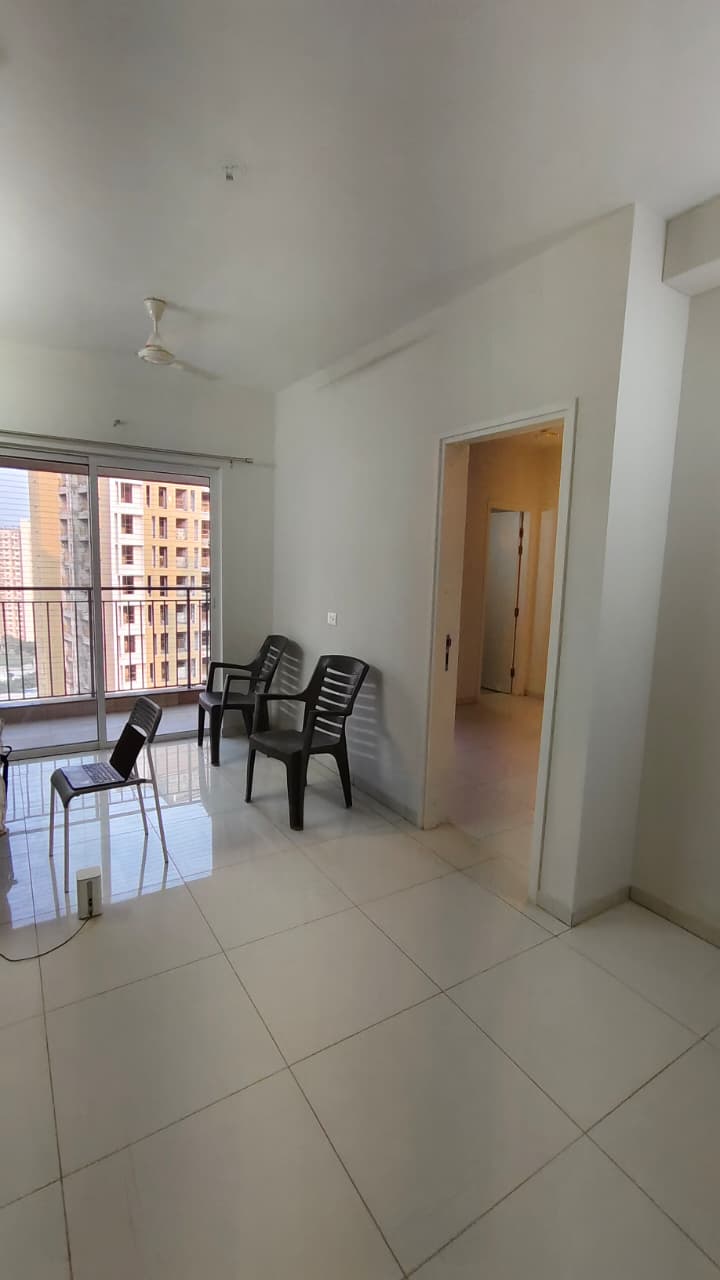2 BHK + Pooja Room Apartment For Rent in Godrej Park Ridge
