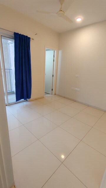 Room in 2 BHK Apartment at Godrej Park Ridge, Manjari – for Rent