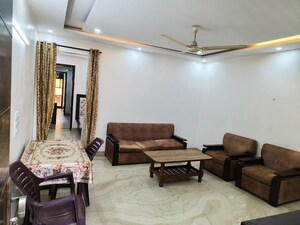 Living Room in 2 BHK Apartment at Shivalik Colony – for Rent