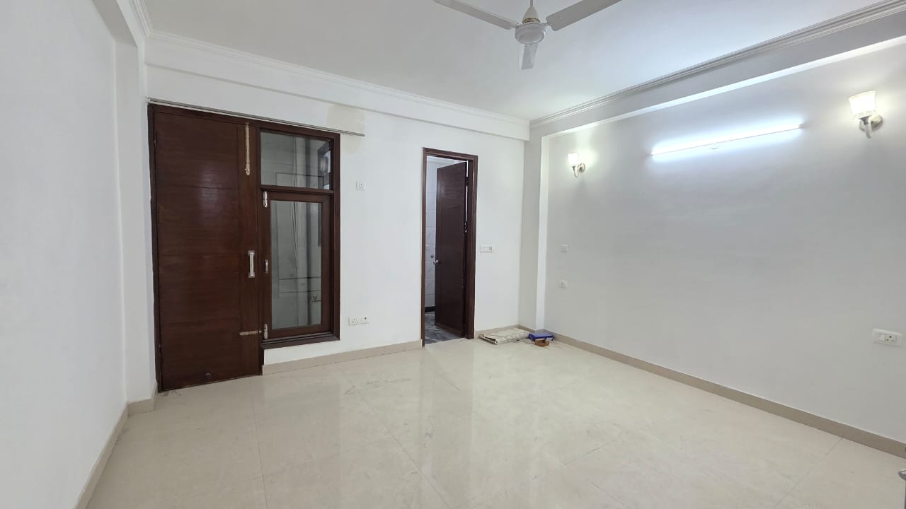 3 BHK Builder Floor For Rent in Saket