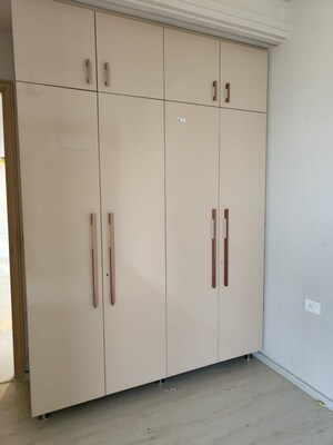 Room in 2 BHK Apartment at Ireo Skyon, Sector 60 – for Rent