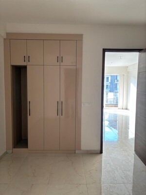 Building Lobby in 3.5 BHK Builder Floor at M3M Soulitude, Sector 89 – for Rent