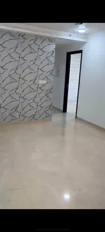 Room in 3 BHK Apartment at The Park Residency Andheri, Andheri West – for Rent