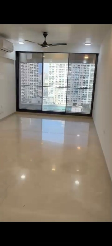 Room in 3 BHK Apartment at The Park Residency Andheri, Andheri West – for Rent