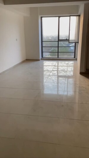 Room in  Office Space at Shilp Epitome, Bodakdev – for Rent