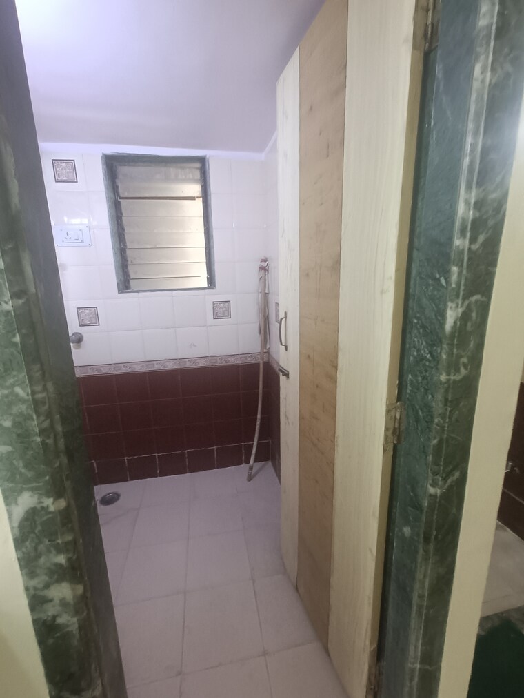 Bathroom, sanpada 2 Bedroom 1015 Sq.Ft. Apartment In Sanpada Navi Mumbai 9992769