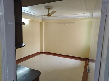 Room in 2 BHK Apartment at Bariatu – for Sale