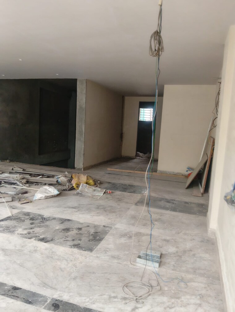 Room, naraina industrial area phase 1 Commercial Shop 3400 Sq.Ft. In Naraina Industrial Area Phase 1 Delhi 9992751