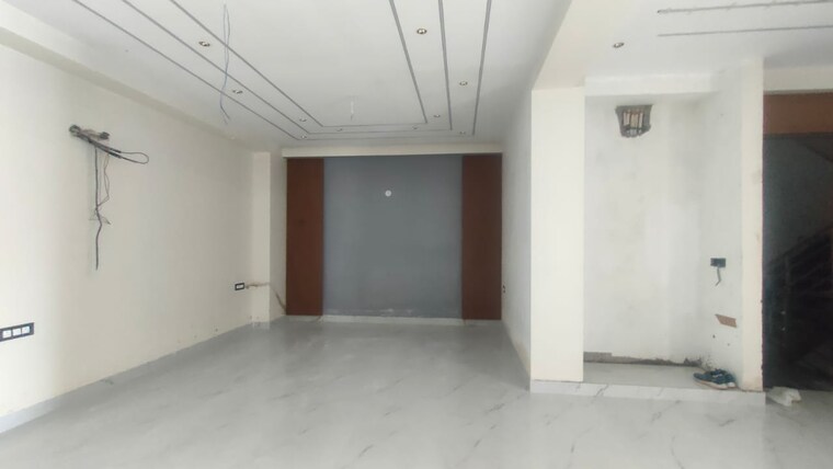 Room, sector 4 3 Bedroom 250 Sq.Yd. Builder Floor In Sector 4 Gurgaon 9992759