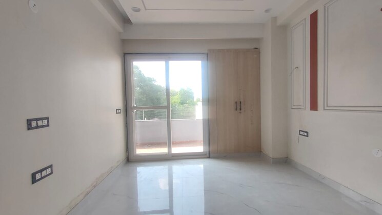 Room, sector 4 3 Bedroom 250 Sq.Yd. Builder Floor In Sector 4 Gurgaon 9992759