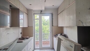 Team Area in 3 BHK Builder Floor at Sector 4 – for Sale