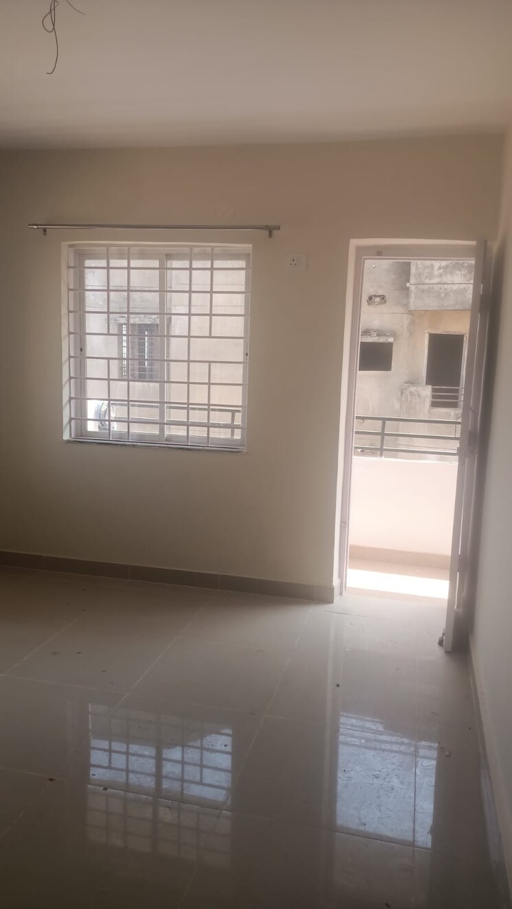 Room, pundag 2 Bedroom 1035 Sq.Ft. Apartment In Pundag Ranchi 9992766