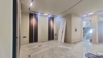 Room in 3 BHK Builder Floor at Sector 4 – for Sale