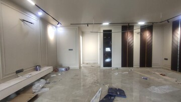 Building Lobby in 3 BHK Builder Floor at Sector 4 – for Sale