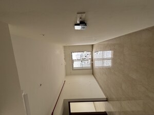 Furnished Amenities in 2 BHK Apartment at Shapoorji Pallonji BKC 28, Bandra East – for Rent