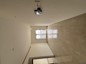 Furnished Amenities in 2 BHK Apartment at Shapoorji Pallonji BKC 28, Bandra East – for Rent