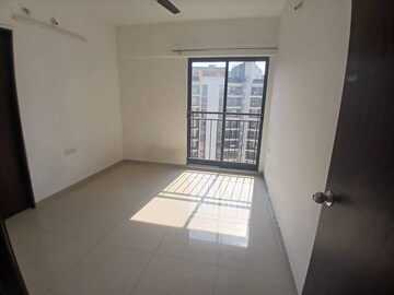 Room in 2 BHK Apartment at Shapoorji Pallonji Joyville Hinjewadi Phase 2, Hinjewadi – for Rent