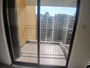 Lift in 2 BHK Apartment at Shapoorji Pallonji Joyville Hinjewadi Phase 2, Hinjewadi – for Rent