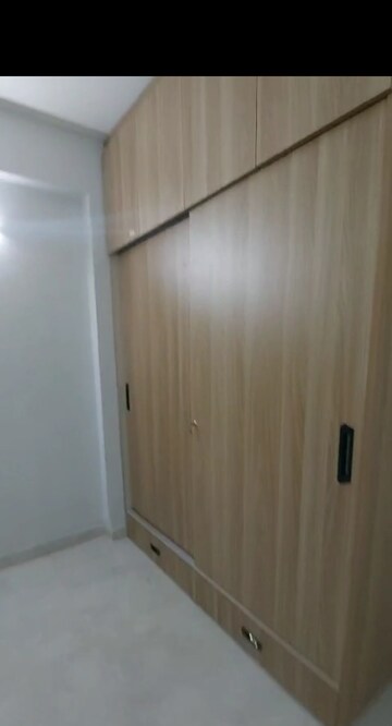 Room in 2 BHK Apartment at Signature Global City, Sector 37d – for Rent