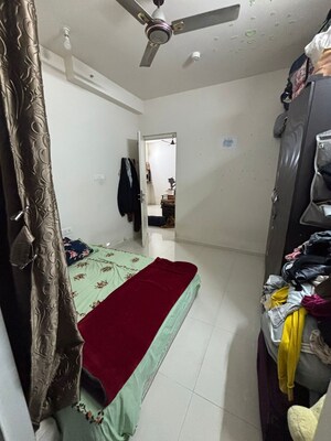 Room in 2 BHK Apartment at Godrej Hillside 2, Mahalunge – for Rent