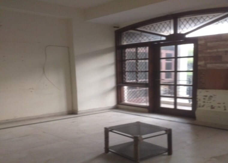 Room, east patel nagar 3 Bedroom 1810 Sq.Ft. Builder Floor In East Patel Nagar Delhi 9993604