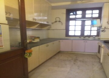 Kitchen in 3 BHK Builder Floor at East Patel Nagar – for Rent