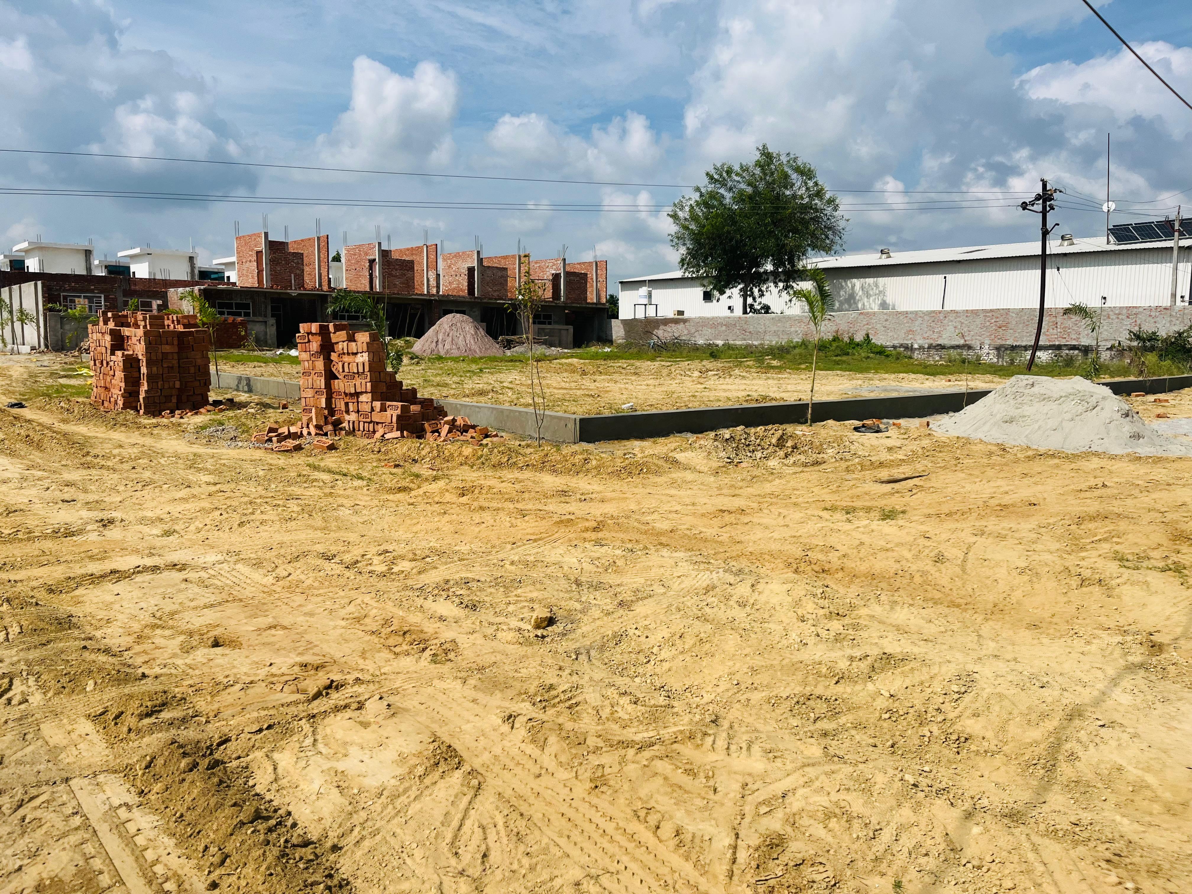 Plot For Sale in Faizabad Road