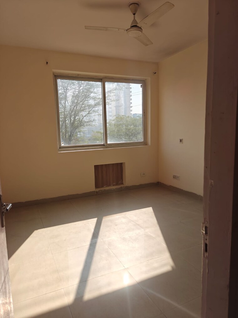 Room, tulip-violet 3 Bedroom 1578 Sq.Ft. Apartment In Sector 69 Gurgaon 10000449