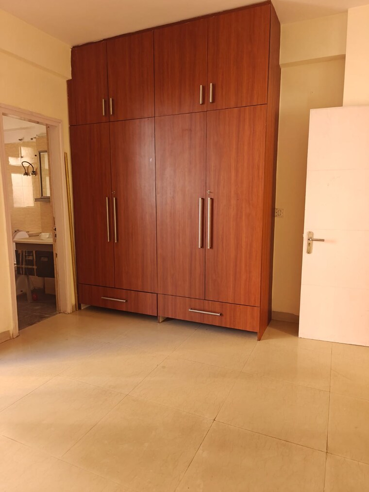 Room, tulip-violet 3 Bedroom 1578 Sq.Ft. Apartment In Sector 69 Gurgaon 10000449