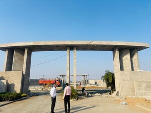  Plot For Sale in Kalmana