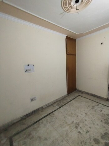 1.5 BHK Builder Floor for Sale in Uttam Nagar, Delhi