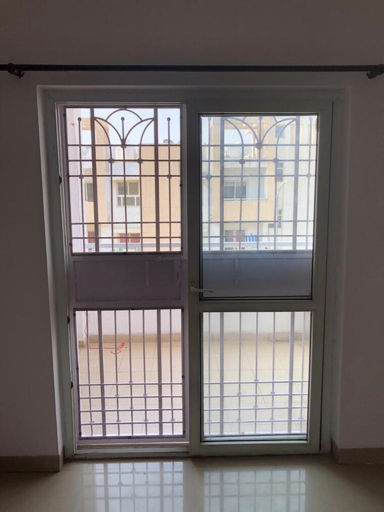 Balcony, sector 89 3 Bedroom 180 Sq.Yd. Builder Floor In Sector 89 Faridabad 10003307
