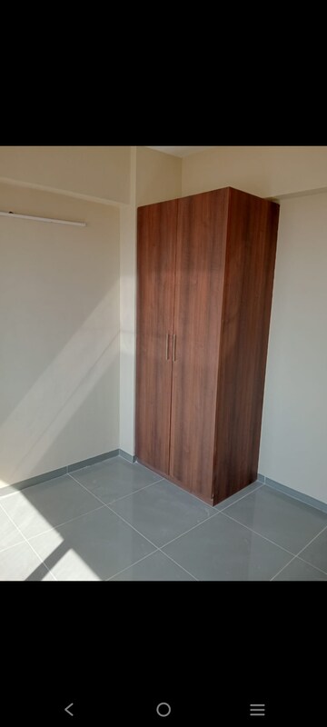 Room in 3 BHK Apartment at Shilp Serene, Shilaj – for Rent