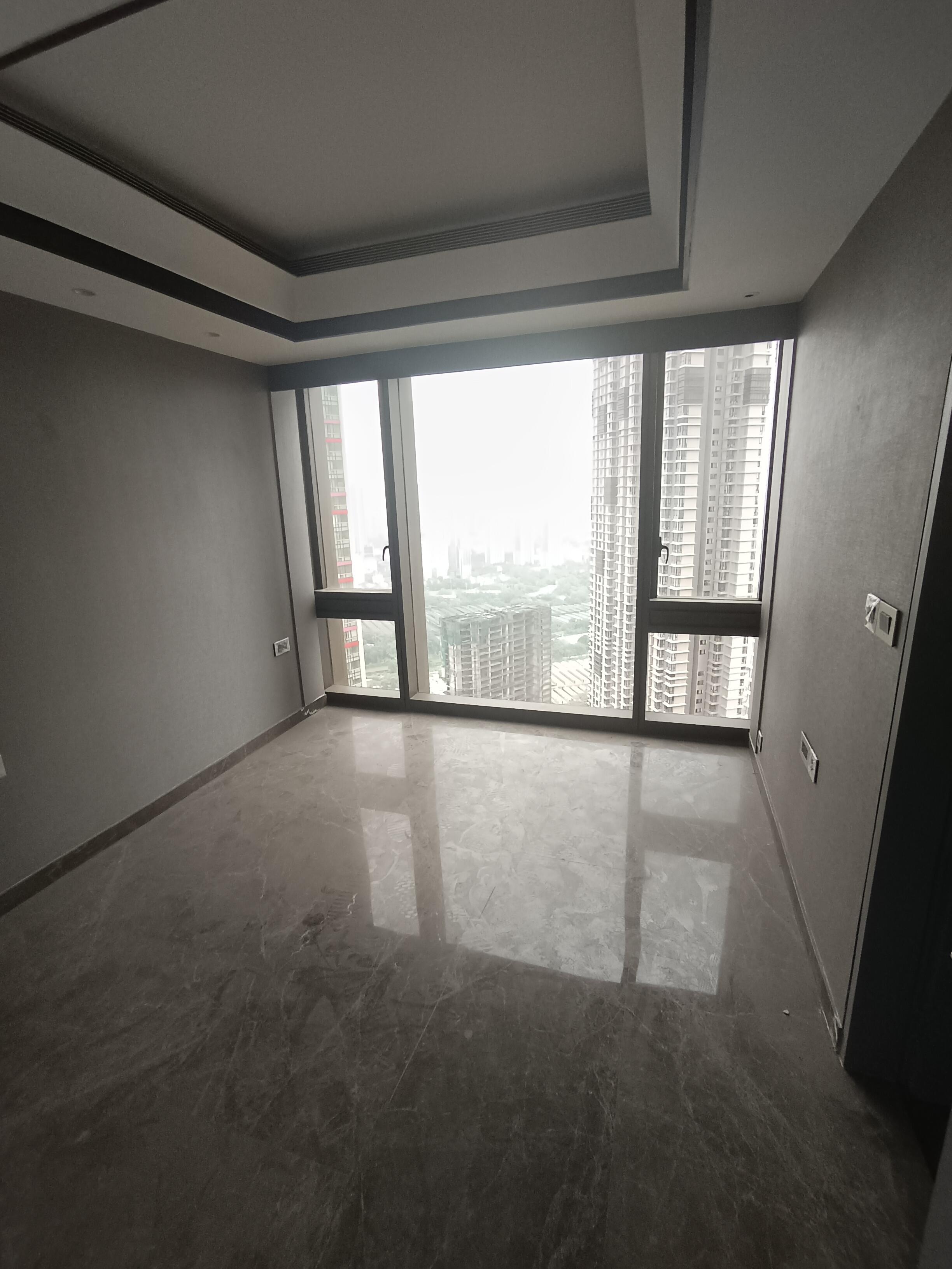 5 BHK + Pooja Room,Servant Room,Store Room Apartment For Rent in Lodha Trump Tower
