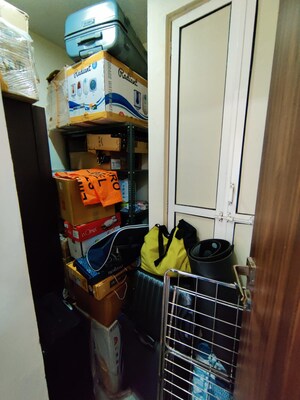 Furnished Amenities in 2 BHK Apartment at Omkar Ananta, Goregaon East – for Rent