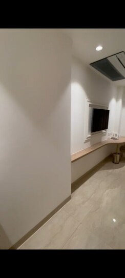 Office Space in IT/SEZ For Sale in Shanti Niketan Studio Apartment