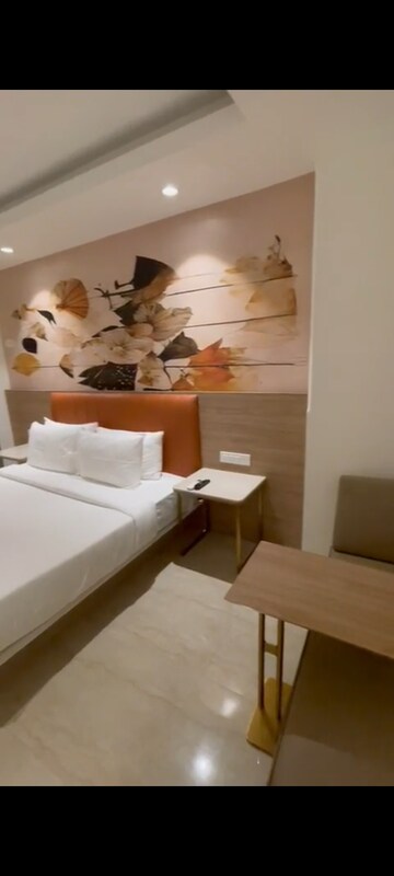 Furnished Amenities in  Office Space in IT/SEZ at Shanti Niketan Studio Apartment, Sector 46 – for Sale