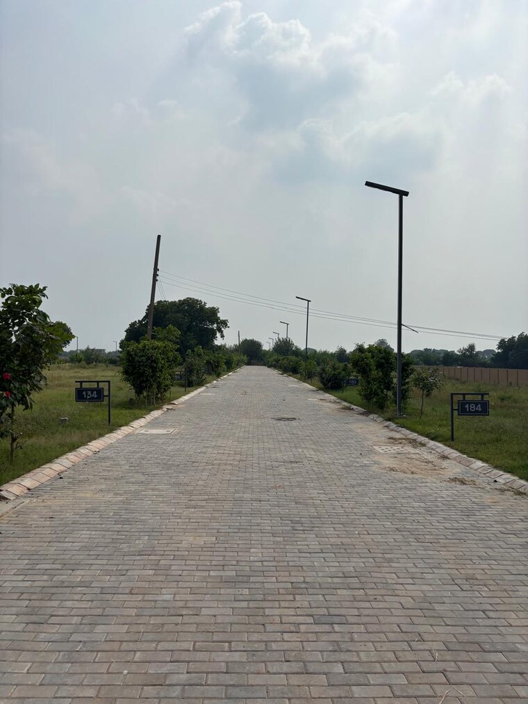 Exterior View, bptp-parkland  210 Sq.Yd. Plot In Sector 75 Faridabad 10003730