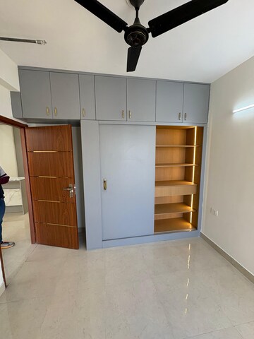 Room in 2 BHK Apartment at Signature Global The Millennia, Sector 37d – for Rent