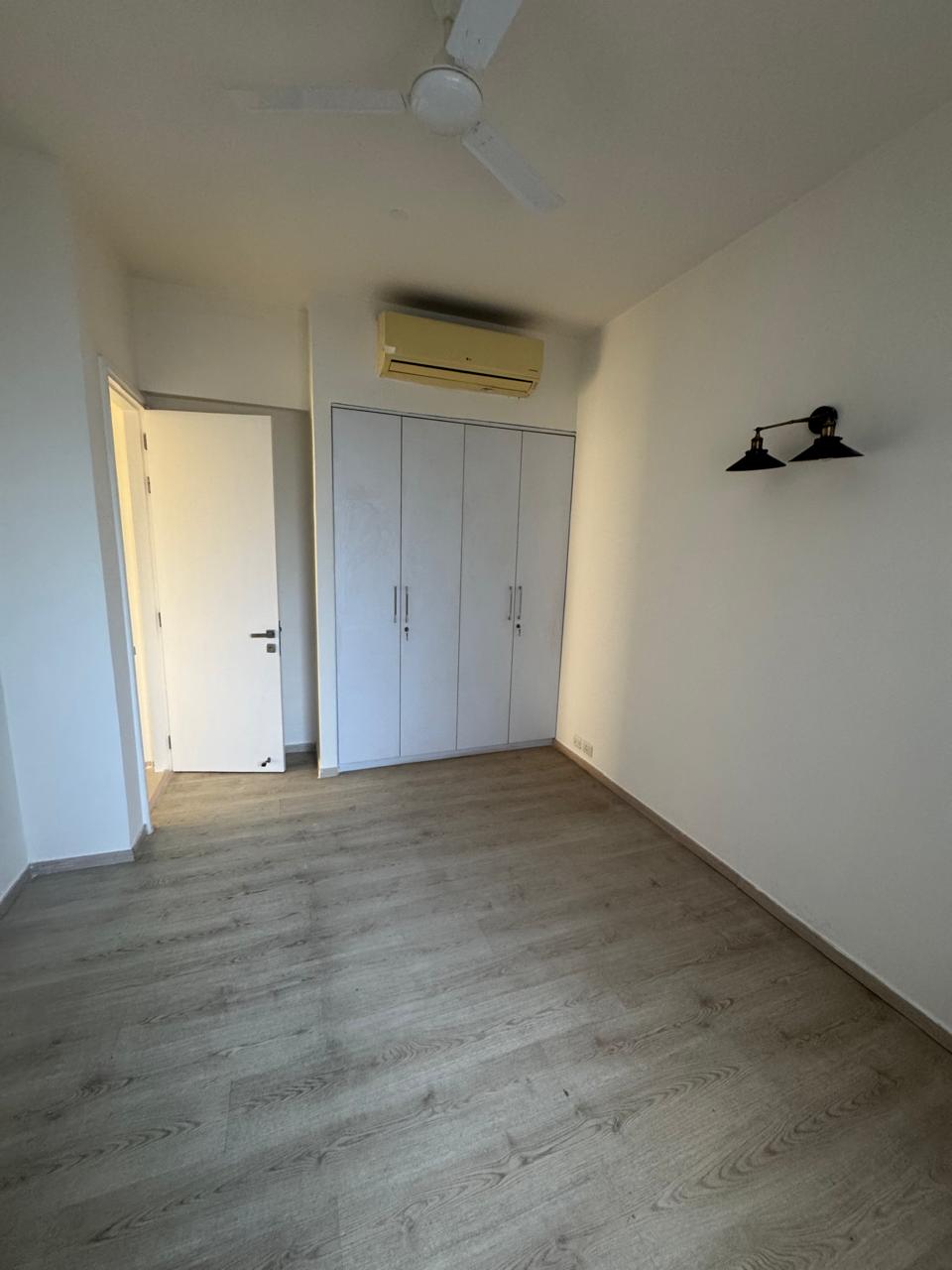 2.5 BHK + Servant Room 1283 Sq.Ft. Apartment in Experion The Heart Song