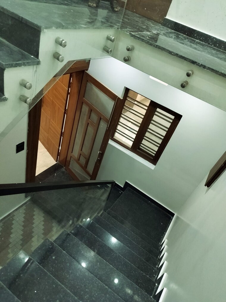 Master Bedroom, nk-sharma-savitry-greens-2 4 Bedroom 135 Sq.Ft. Villa In Ghazipur Zirakpur 10003810