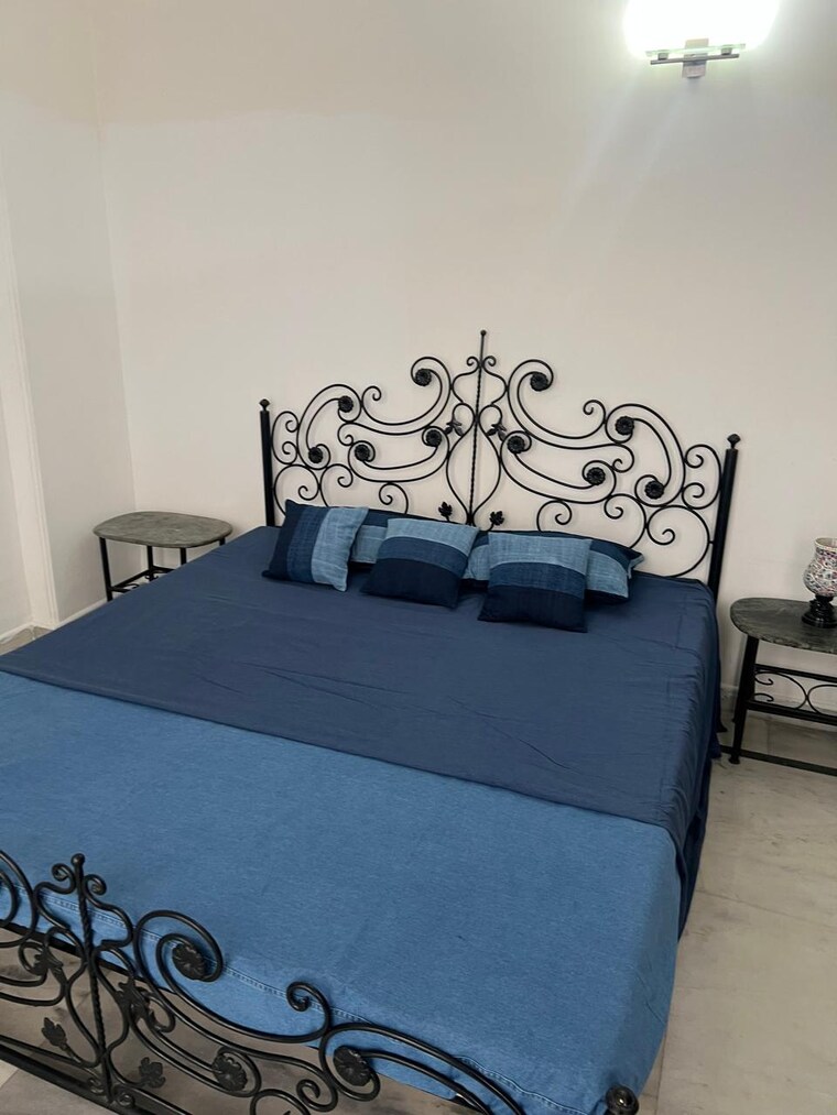 Bedroom, dlf phase ii 3 Bedroom 300 Sq.Yd. Builder Floor In Dlf Phase ii Gurgaon 10003802