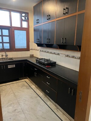 Kitchen in 3 BHK Builder Floor at Dlf Phase ii – for Rent