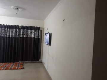 Building Lobby in 3.5 BHK Apartment at Shiv Sai Ozone Park, Sector 86 – for Sale