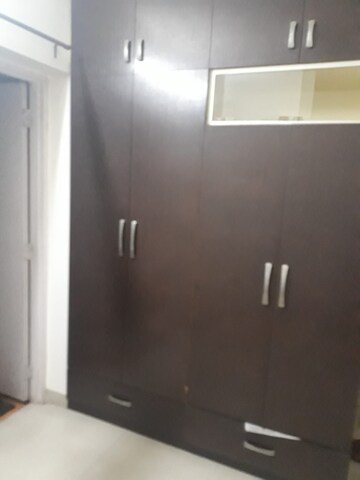 Room in 3.5 BHK Apartment at Shiv Sai Ozone Park, Sector 86 – for Sale