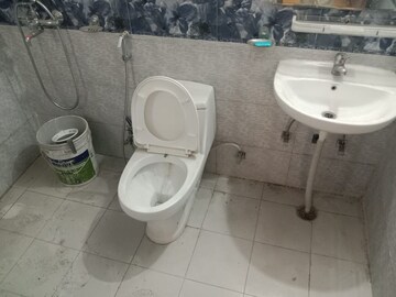 Bathroom in 3.5 BHK Apartment at Gulmohur Garden, Raj Nagar Extension – for Sale