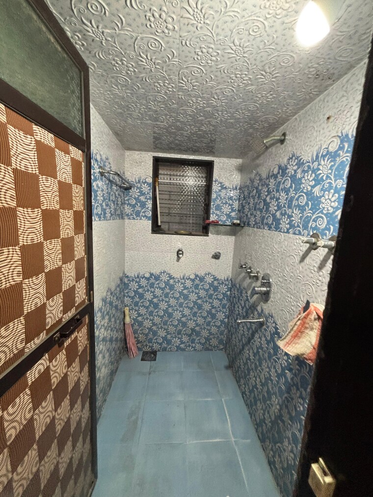 Bathroom, dombivli east 1 Bedroom 484 Sq.Ft. Apartment In Dombivli East Thane 10003863